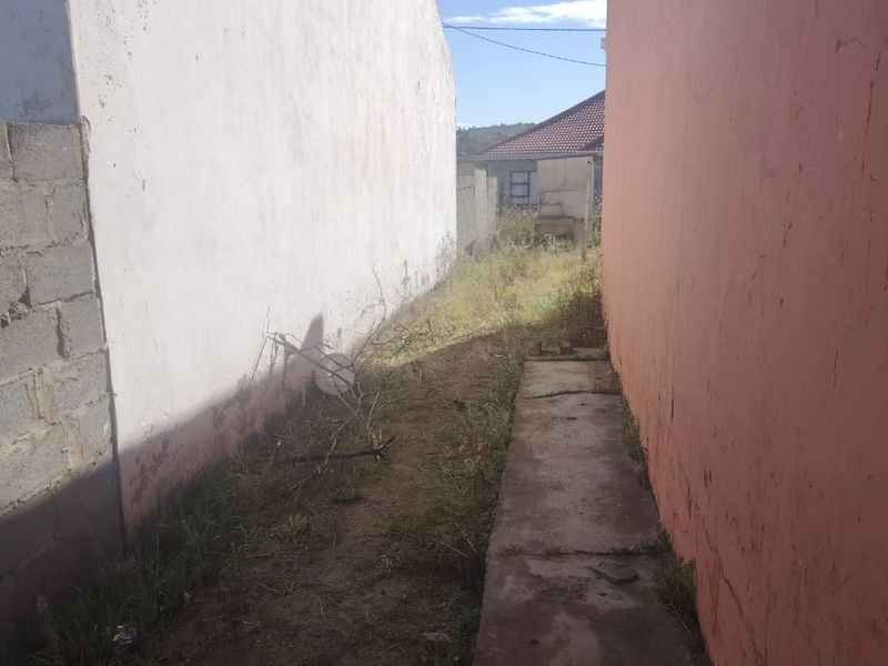 2-Bedroom House for Sale in Embhekweni, Mdantsane - Photo 9