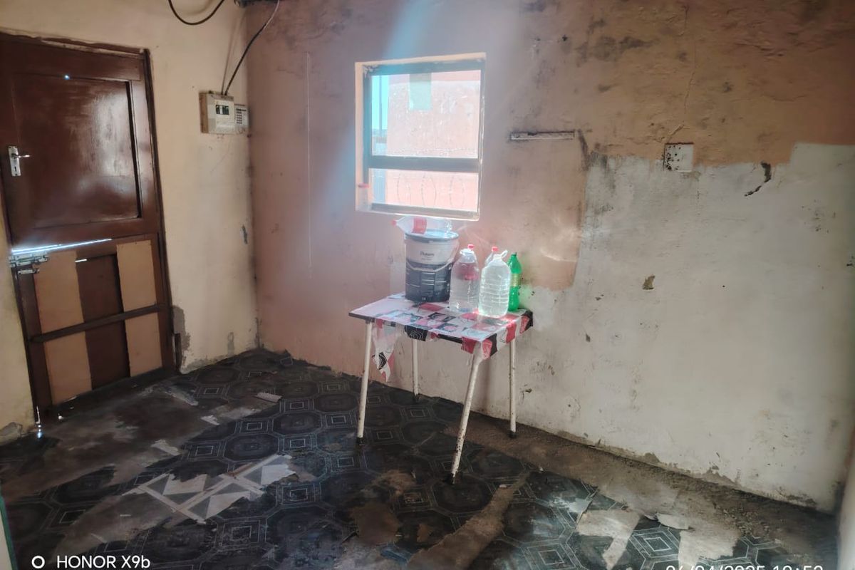 2-Bedroom House for Sale in Embhekweni, Mdantsane - Photo 4