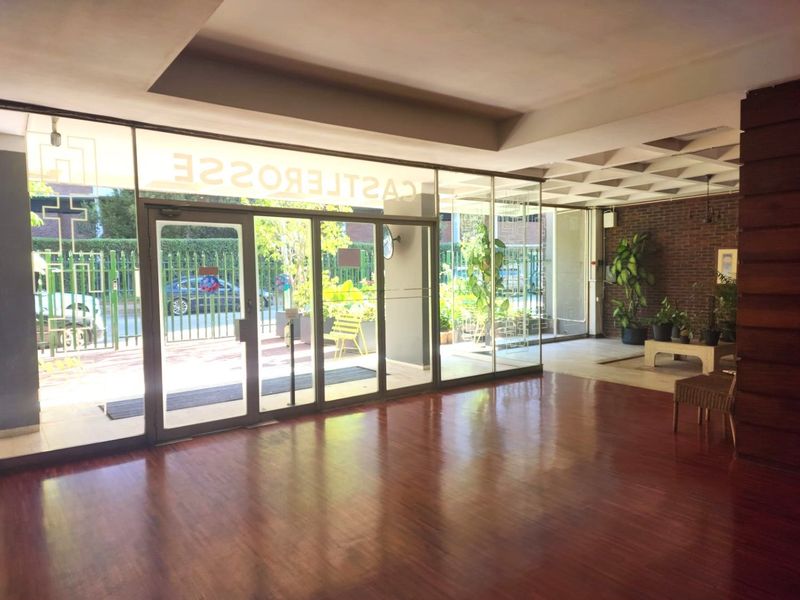 LOOKING FOR SPACE, SECURITY AND CENTRALLY POSITIONED HOME? THEN READ ON !!!! - Photo 2