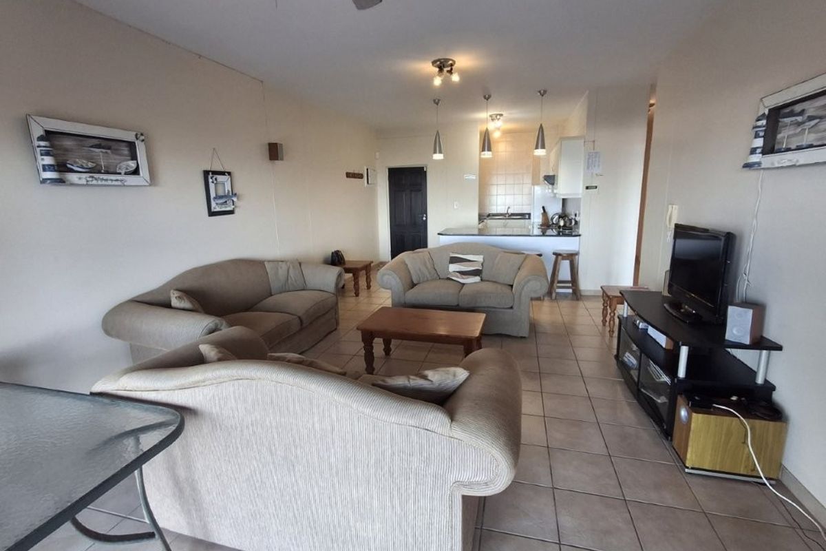 Beautiful Prime Beachfront Apartment With spectacular Ocean Views... - Photo 2