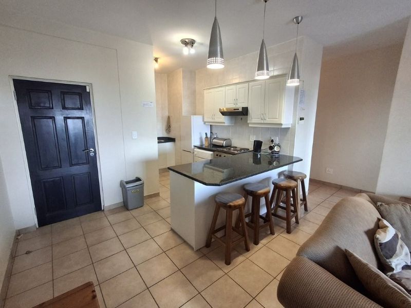 Beautiful Prime Beachfront Apartment With spectacular Ocean Views... - Photo 6