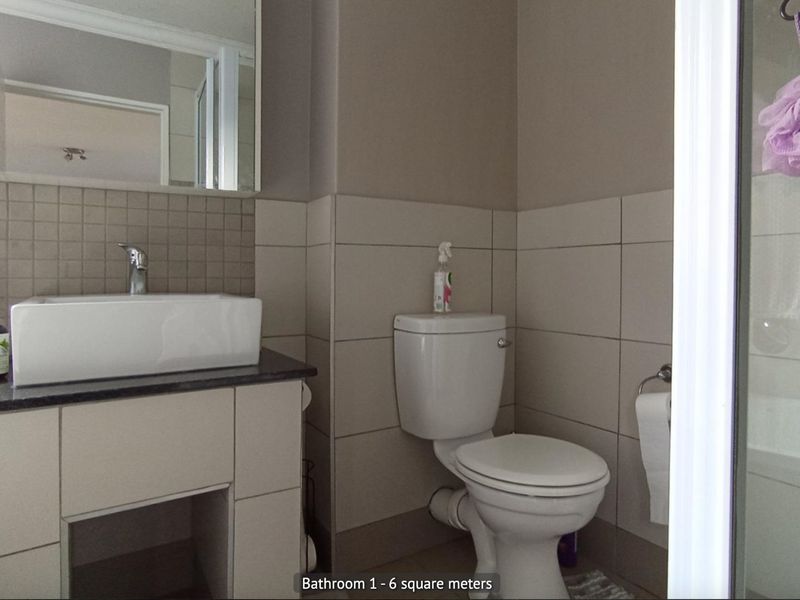 2 Bed, 1 Bath Apartment For Sale  Broadacres - Photo 10