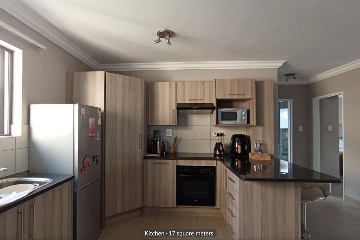 2 Bed, 1 Bath Apartment For Sale  Broadacres - Photo 2