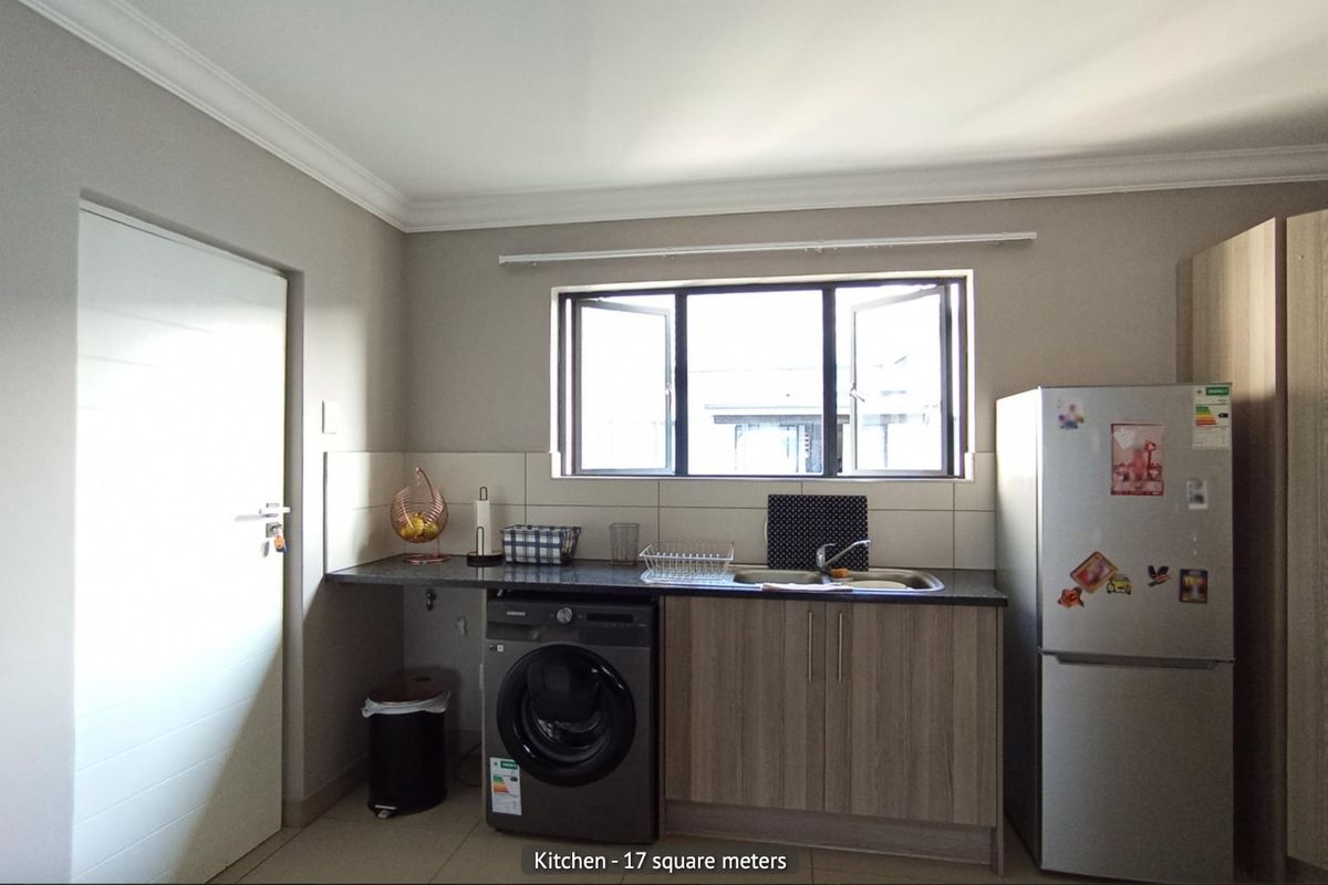 2 Bed, 1 Bath Apartment For Sale  Broadacres - Photo 3