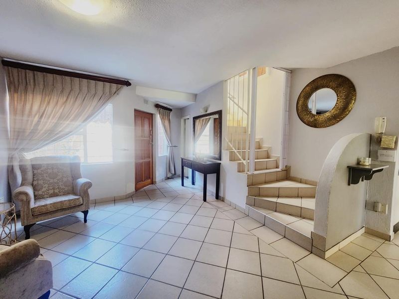 3 bedroom in secure complex  - Photo 3