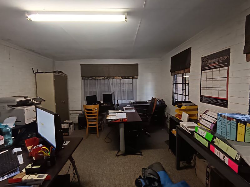 Versatile Commercial Property For Sale – Old East End, Bloemfontein - Photo 6