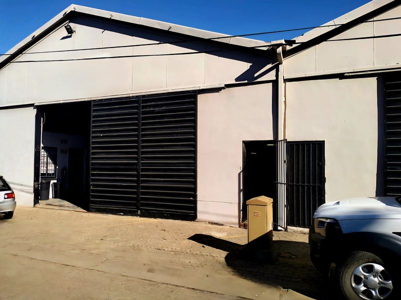 Versatile Commercial Property For Sale – Old East End, Bloemfontein - Photo 2