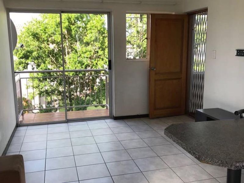Bright Townhouse in Greenstone For Rental - Photo 1
