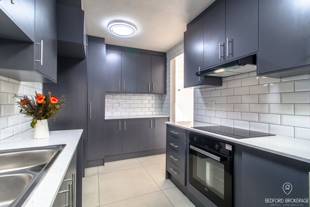 3 Bedroom Duplex for Sale In Bedfordview - Photo 5