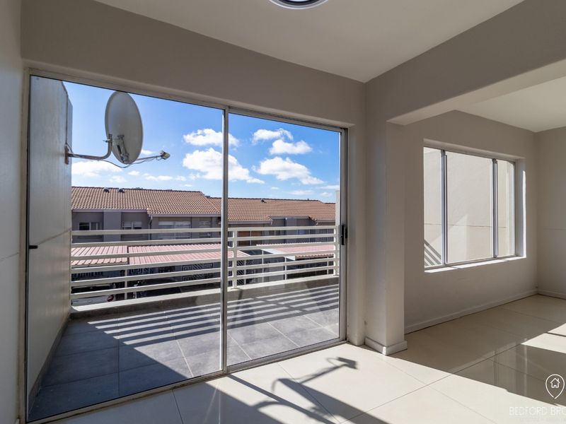 3 Bedroom Duplex for Sale In Bedfordview - Photo 4