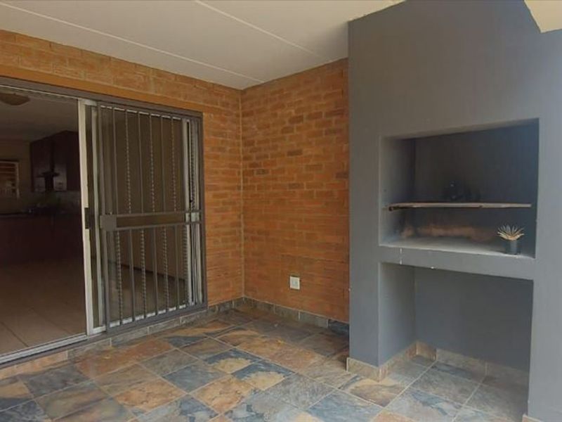 Neat 2-Bedroom Home with En-Suite and Carport - Photo 3