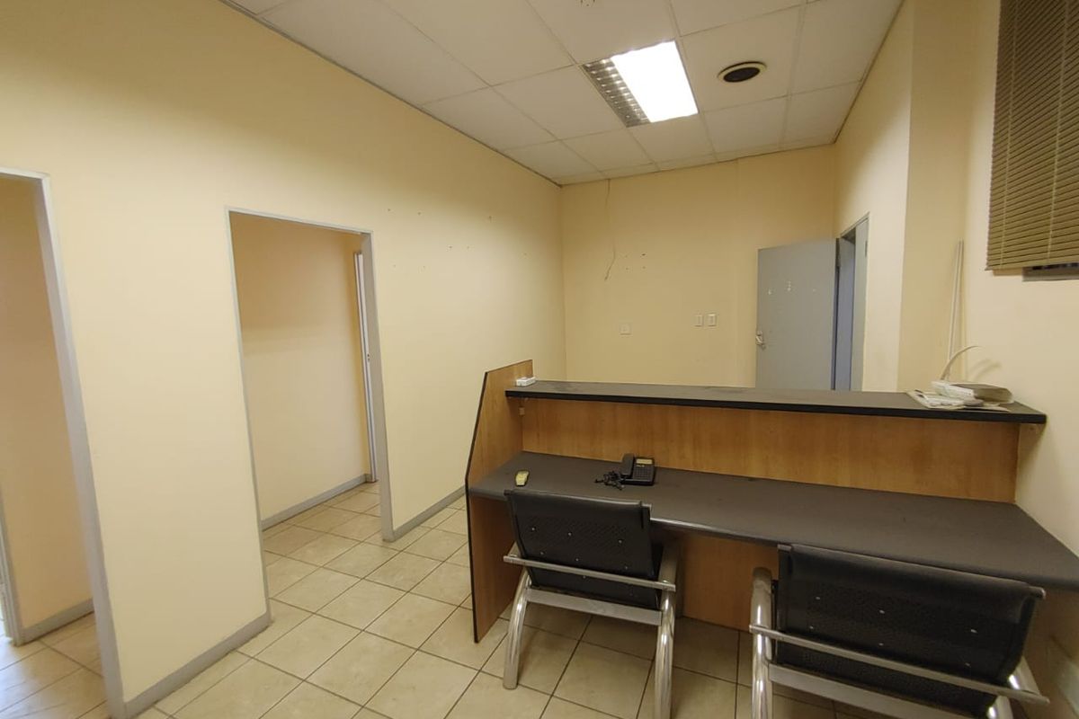 82m2 Medical Suite for Sale – Prime Position in Established Medical Centre - Photo 5