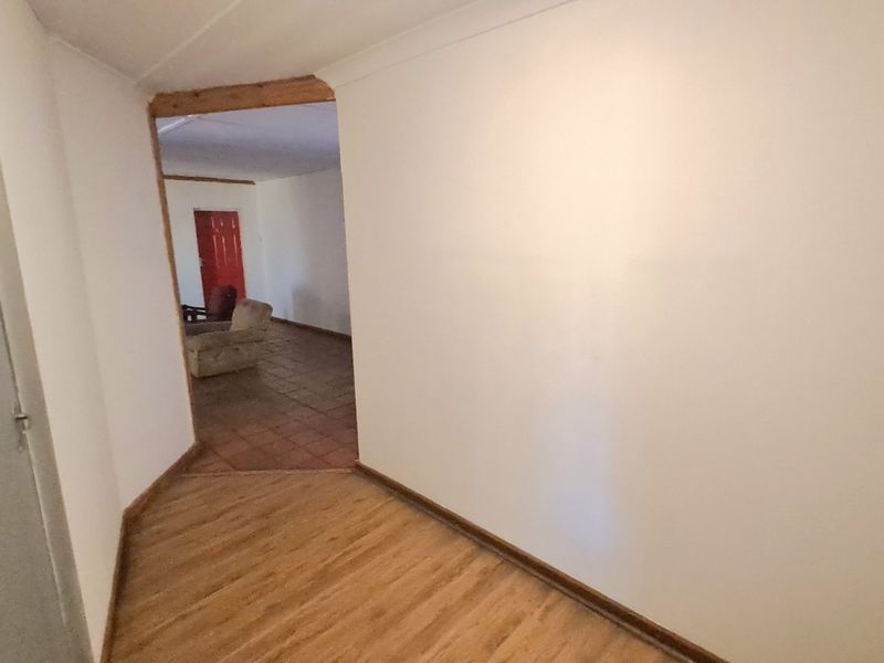 14-BEDROOM STUDENT-HOUSE INVESTMENT, UNIVERSITAS,, BLOEMFONTEIN - Photo 8