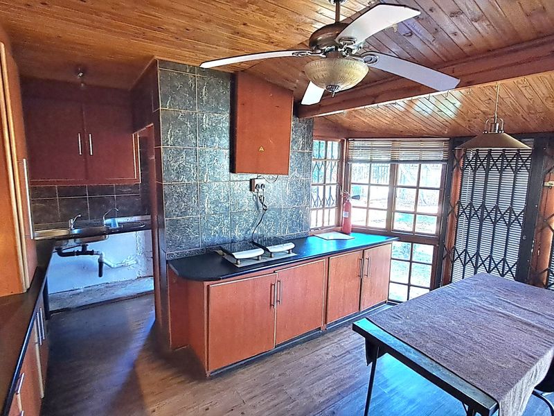 14-BEDROOM STUDENT-HOUSE INVESTMENT, UNIVERSITAS,, BLOEMFONTEIN - Photo 5