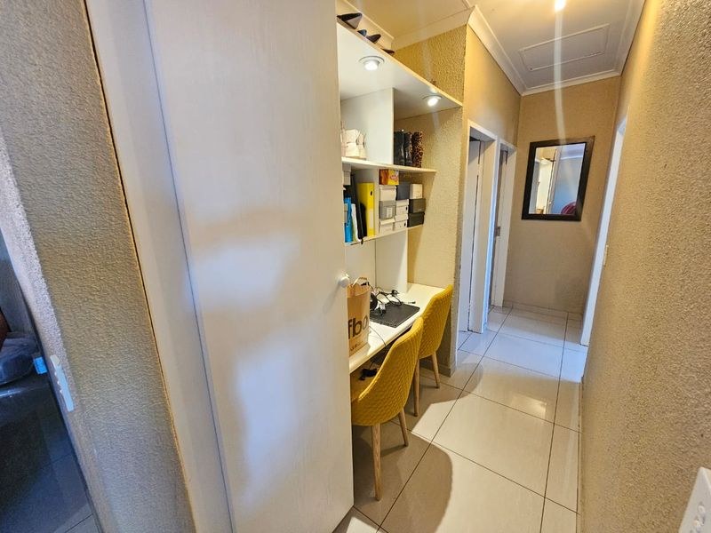 A Beautiful 2 Bedroom 2 Bathroom First Floor Unit for Sale in Celtisdal - Photo 5