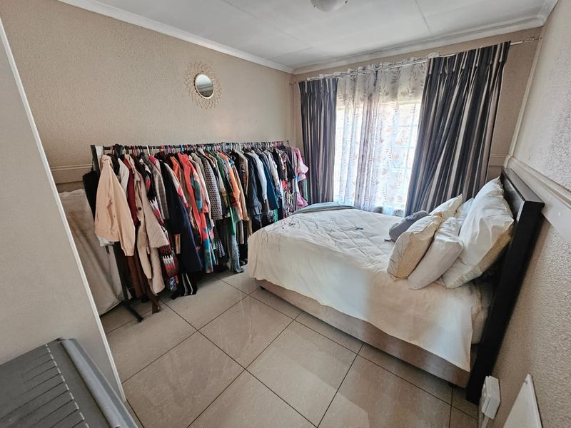 A Beautiful 2 Bedroom 2 Bathroom First Floor Unit for Sale in Celtisdal - Photo 8