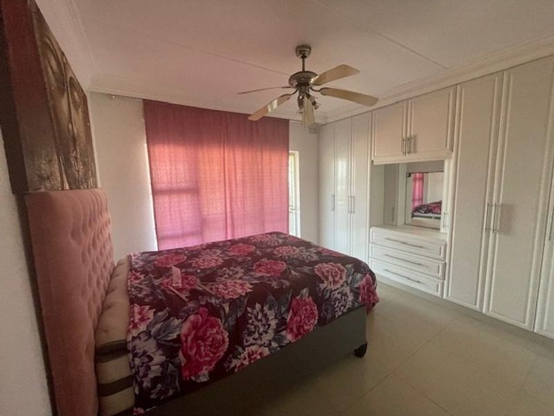 Beachside Bliss in Ramsgate – 3-Bedroom Apartment for Sale! - Photo 10