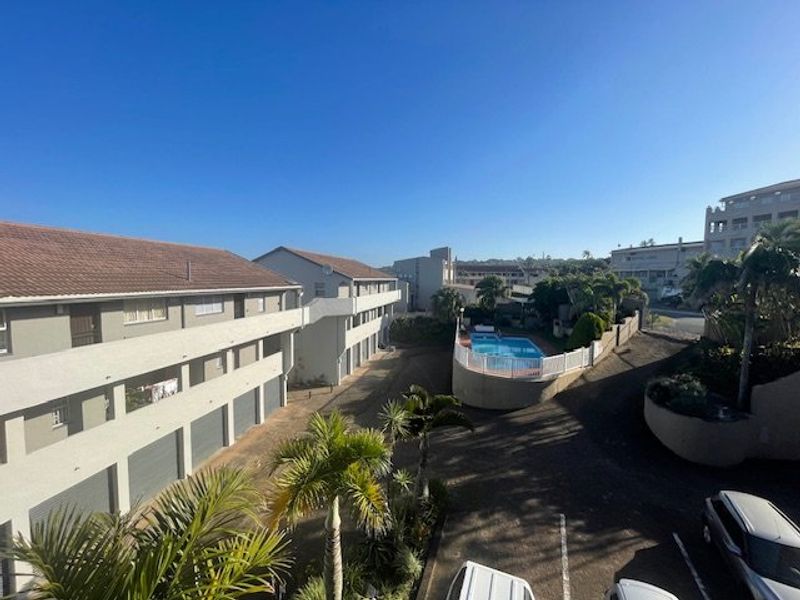 Beachside Bliss in Ramsgate – 3-Bedroom Apartment for Sale! - Photo 2