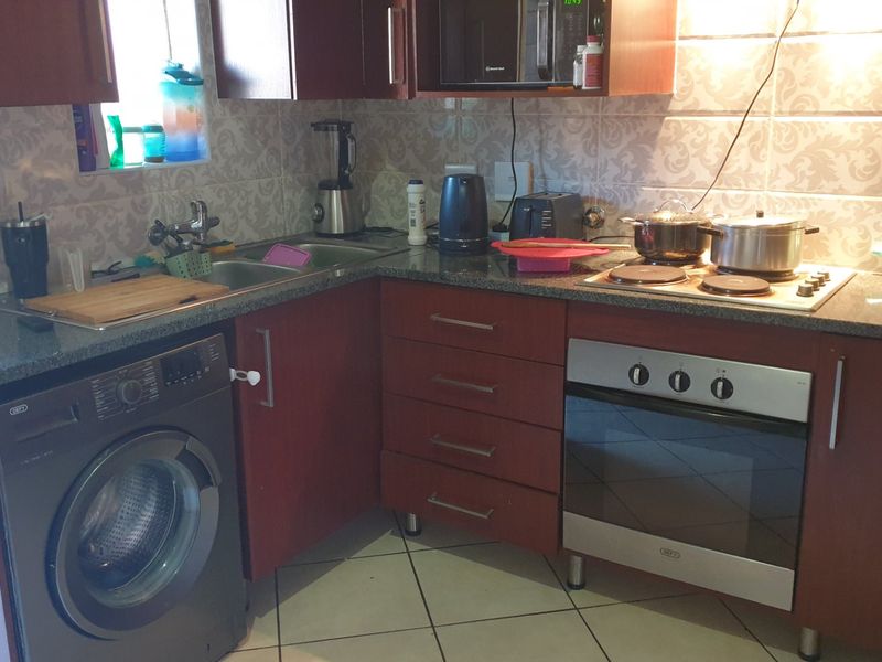 Ground Floor Gem in Sought-After Rose Stone Estate, Monavoni - Photo 8