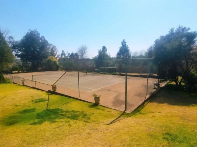 Elegant Estate Living with Premium Amenities - Photo 2