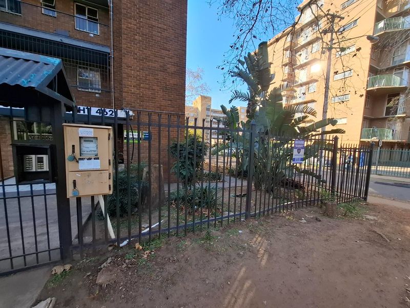 Beautiful De Kock street Quiet & Clean - Photo 10