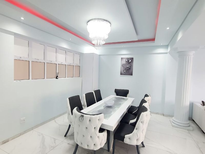 3 - BED -2 - BATH - HIGH TECH APARTMENT IN THE HEART OF ILLOVO  - Photo 10