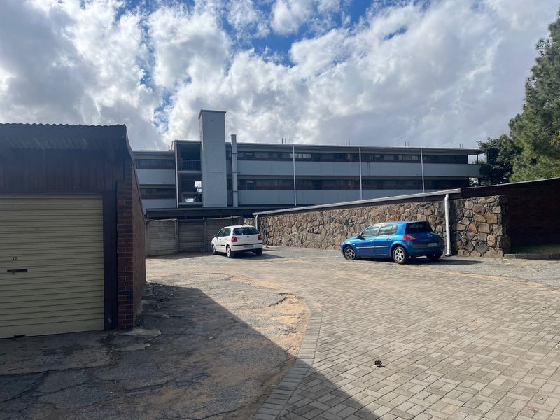 Bachelor apartment in Sasolburg  - Photo 3