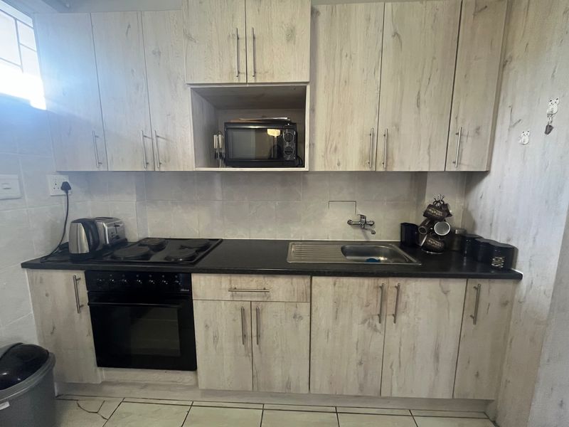 Bachelor apartment in Sasolburg  - Photo 7