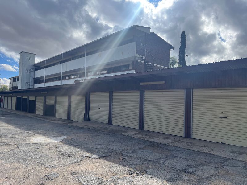 Bachelor apartment in Sasolburg  - Photo 2