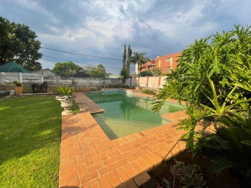 3 Bedroom House for Sale in Pretoria Gardens - Photo 2