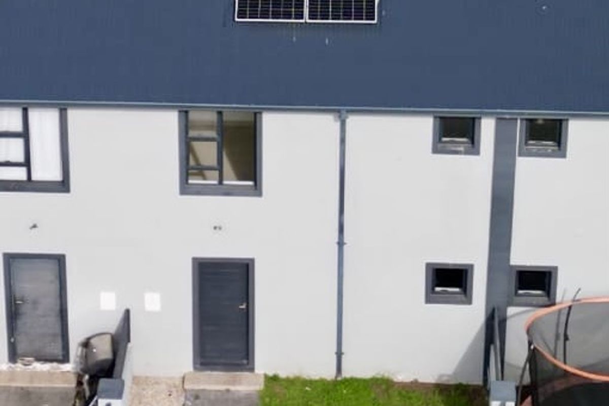 Ultra modern well designed show piece - Photo 4