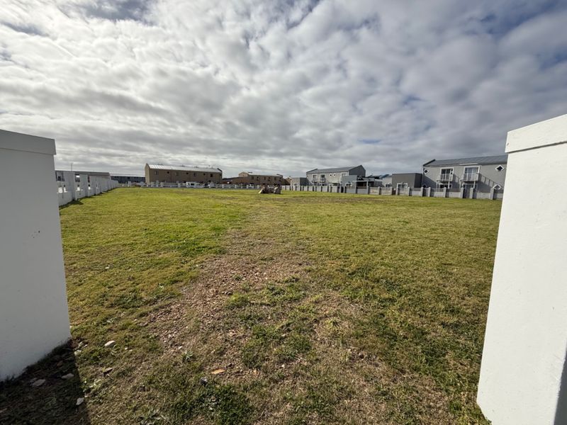 Ultra modern well designed show piece - Photo 9