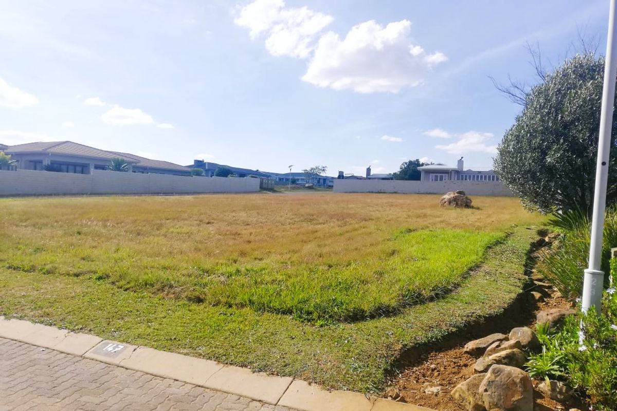 Spacious Freehold Stand in a Prestigious Golfing Estate on the Banks of the Vaal Dam - Photo 4