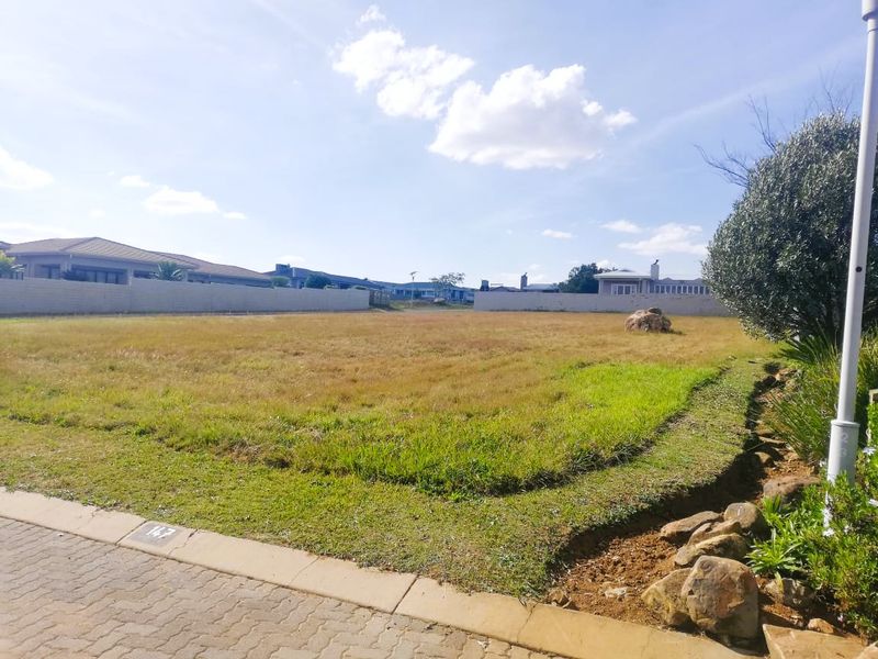 Spacious Freehold Stand in a Prestigious Golfing Estate on the Banks of the Vaal Dam - Photo 4