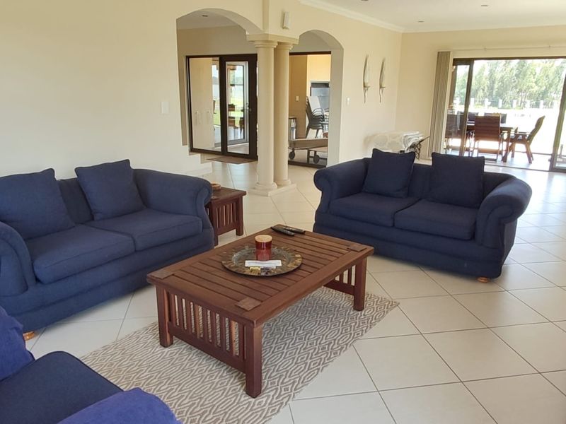 Modern Family Home with Excellent Amenities - Photo 10