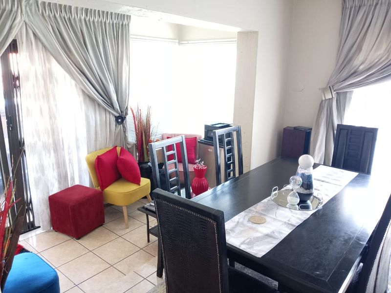 Freestanding 4-Bedroom Home For Sale – Soshanguve Block F - Photo 10