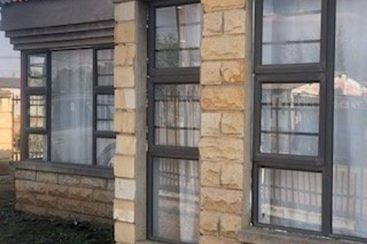 3 bedroom house in Heidedal - Photo 2