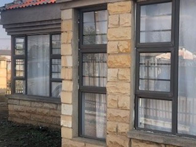 3 bedroom house in Heidedal - Photo 2