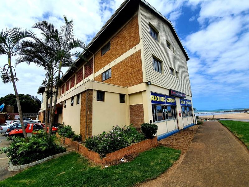 Commercial Property On The Beachfront  - Photo 6