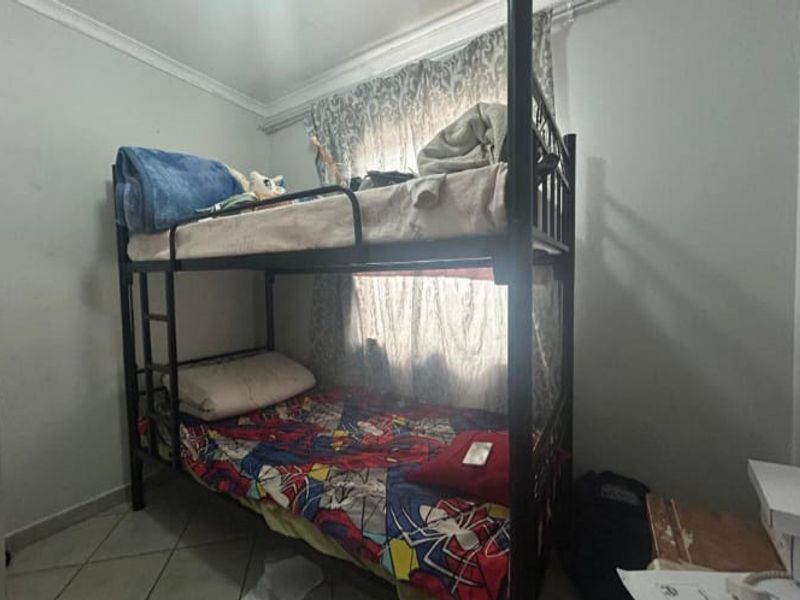 3 Bedroom House For Sale in Lotus Gardens. - Photo 9