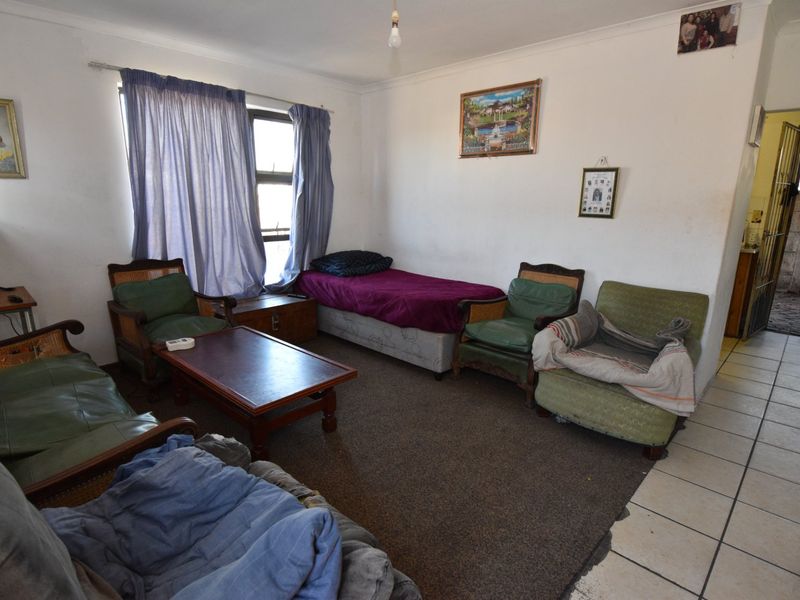 Dual-Income Potential in Norwood – Two Dwellings, One Price - Photo 6
