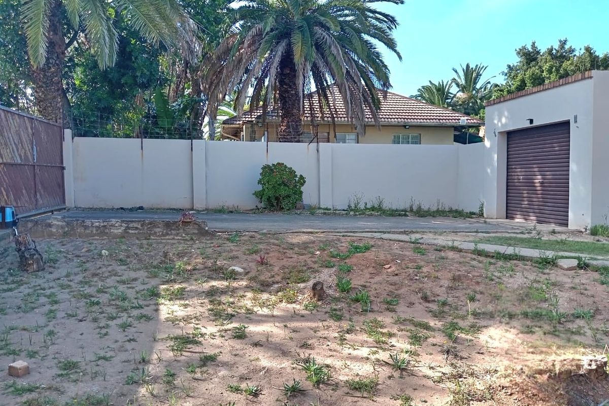 House for sale in Mosel, Uitenhage/Kariega - Photo 4