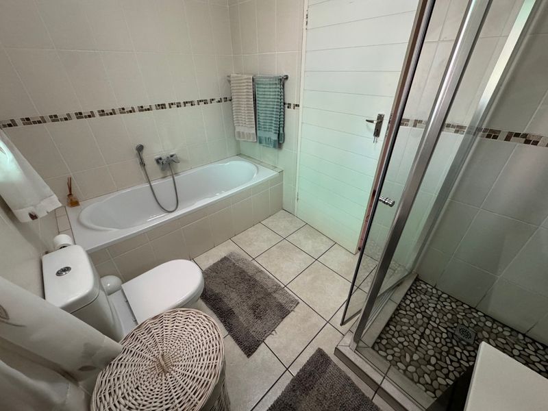 Spacious Family Home with Granny Flat and Pool - Photo 10