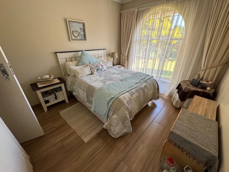 Spacious Family Home with Granny Flat and Pool - Photo 8