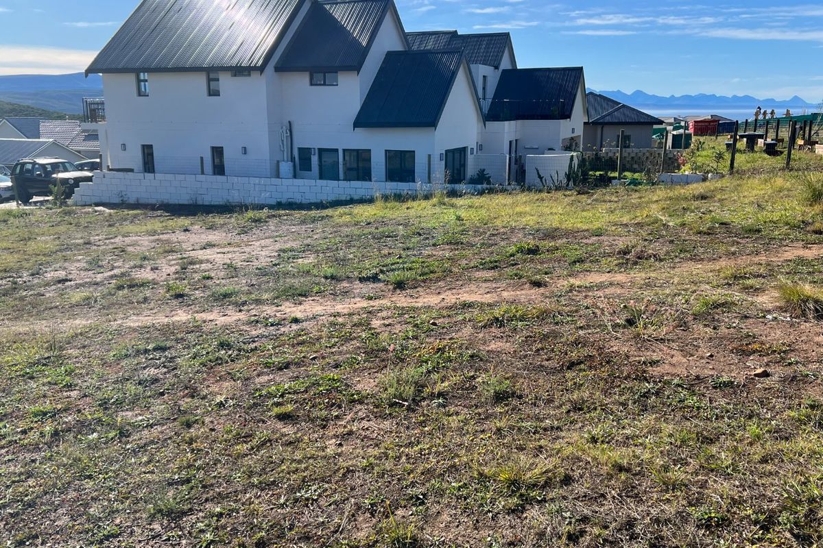 North-Facing Vacant Stand with Stunning Mountain Views in Secure Baron's View Estate - Photo 3