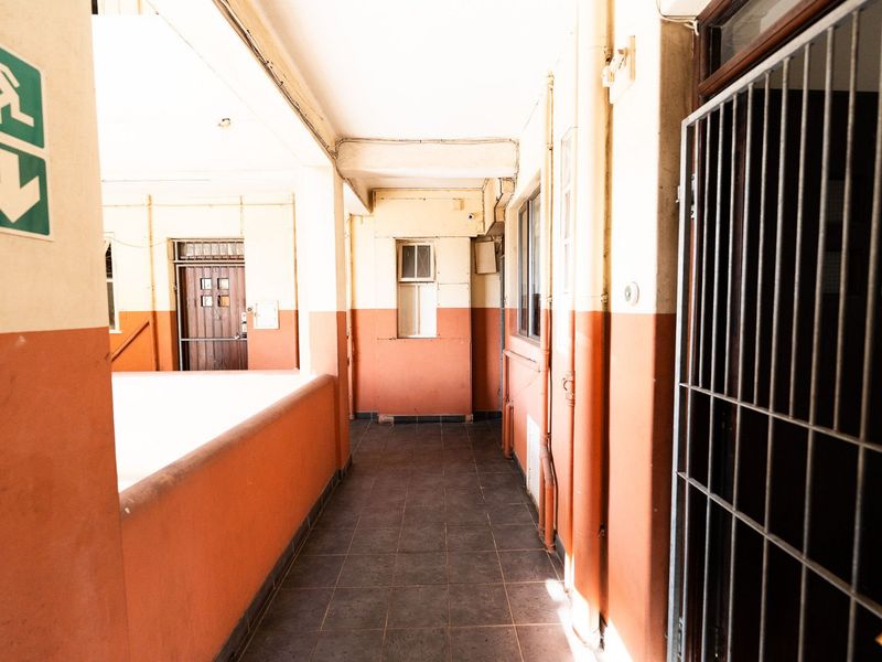 2 Bedroom Apartment In Central - Photo 3