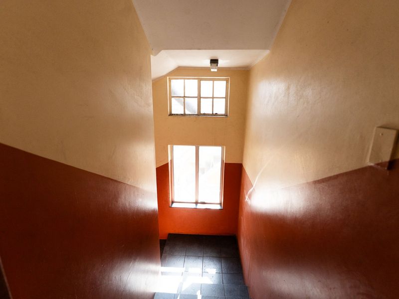 2 Bedroom Apartment In Central - Photo 4