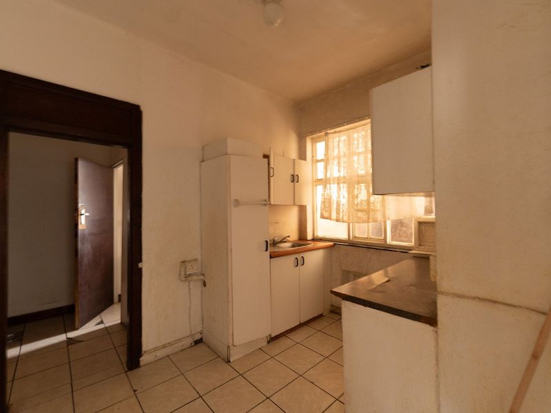 2 Bedroom Apartment In Central - Photo 6