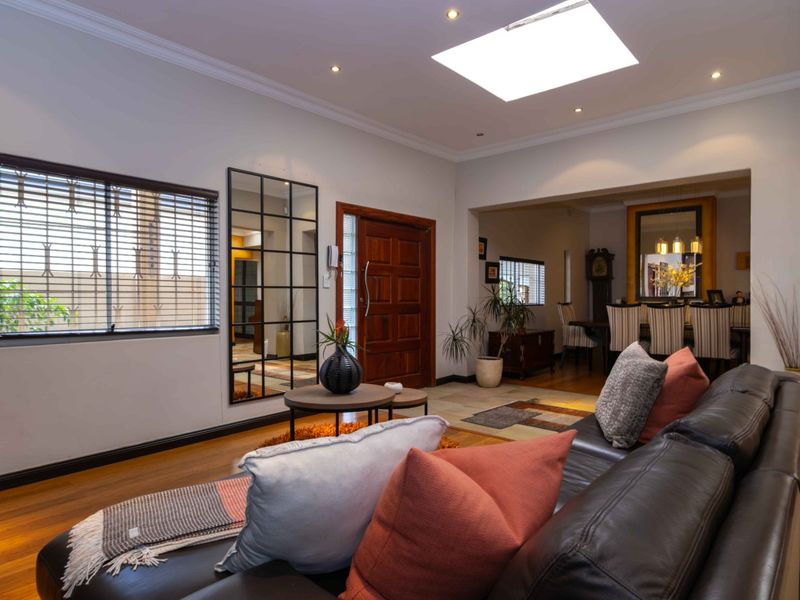 Elevated Living on the Ridge of Kensington!!! - Photo 4