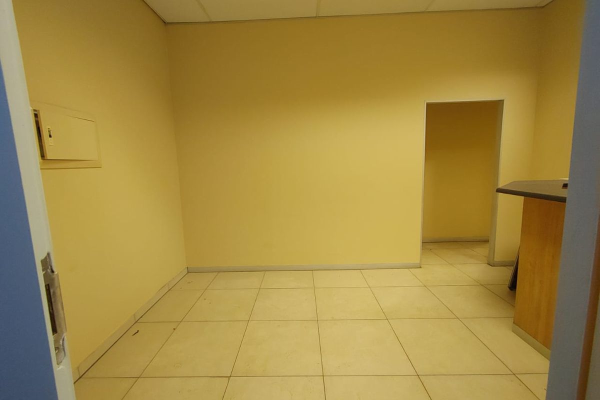 62m2 Medical Suite for Sale – Prime Position in Established Medical Hub - Photo 2